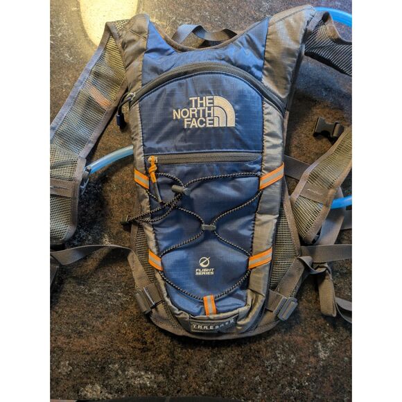 The North Face Gulper Hydration Pack Backpack - EUC - Picture 2 of 5